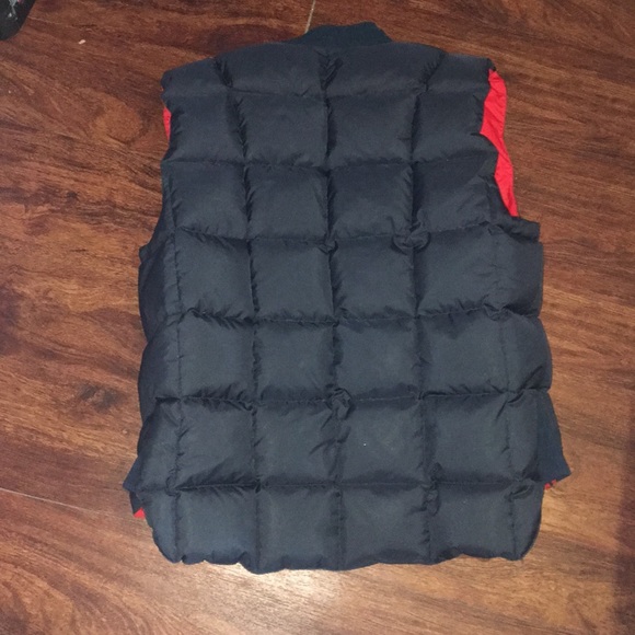 Vest - Picture 3 of 4